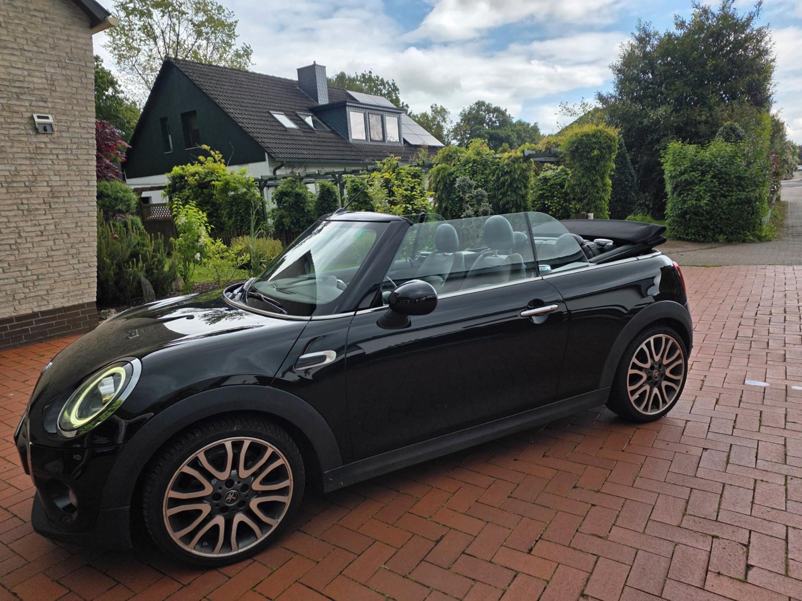 MINI Cooper Cabrio