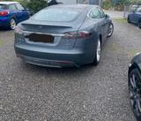 Tesla Model S P85 P - Tesla Model S: P85