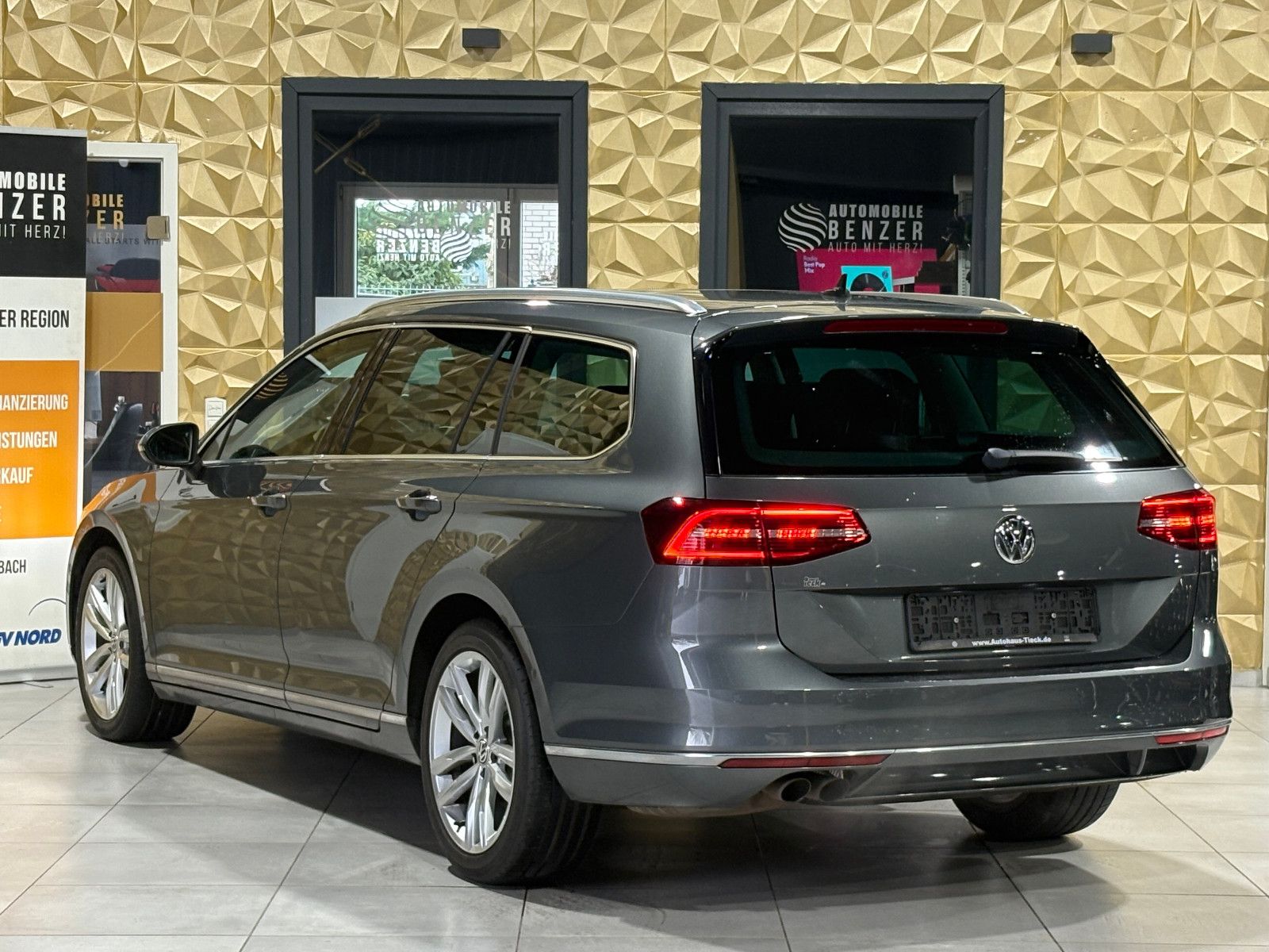 Fahrzeugabbildung Volkswagen Passat Variant Highline BMT/KAMERA/NAVI/SHZ/ACC/