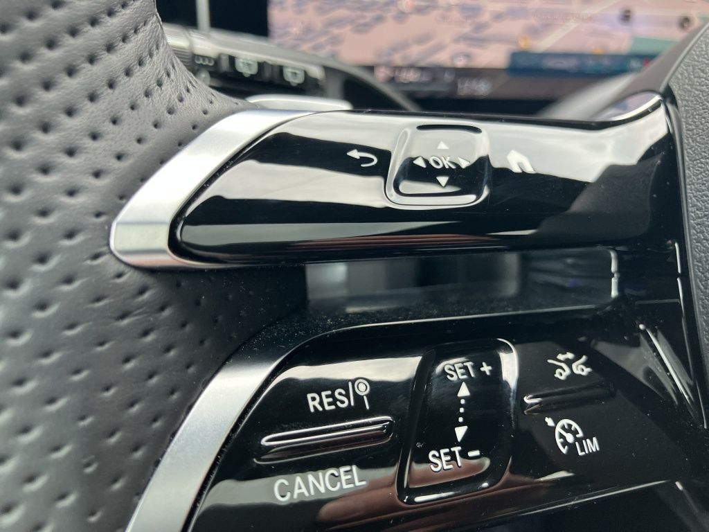 Fahrzeugabbildung Mercedes-Benz GLC 220 d 4M AMG*NIGHT*PANO*AHK*DISTR*TOTW*MEMO