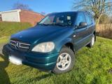 Mercedes-Benz Mercedes 320 ML - Mercedes-Benz Geländewagen aus dem Jahr 1999