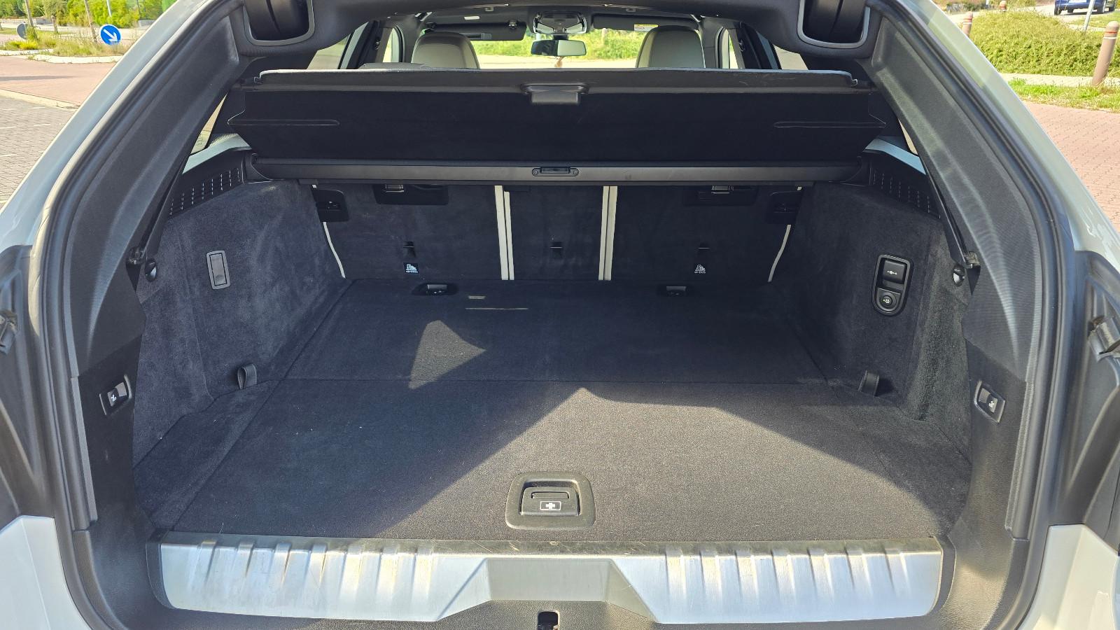 BMW 530e Touring M Sport, Ahk, Head-Up, 360°-Kamera