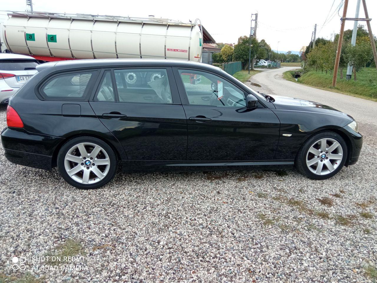BMW 320 2009 — photo 9