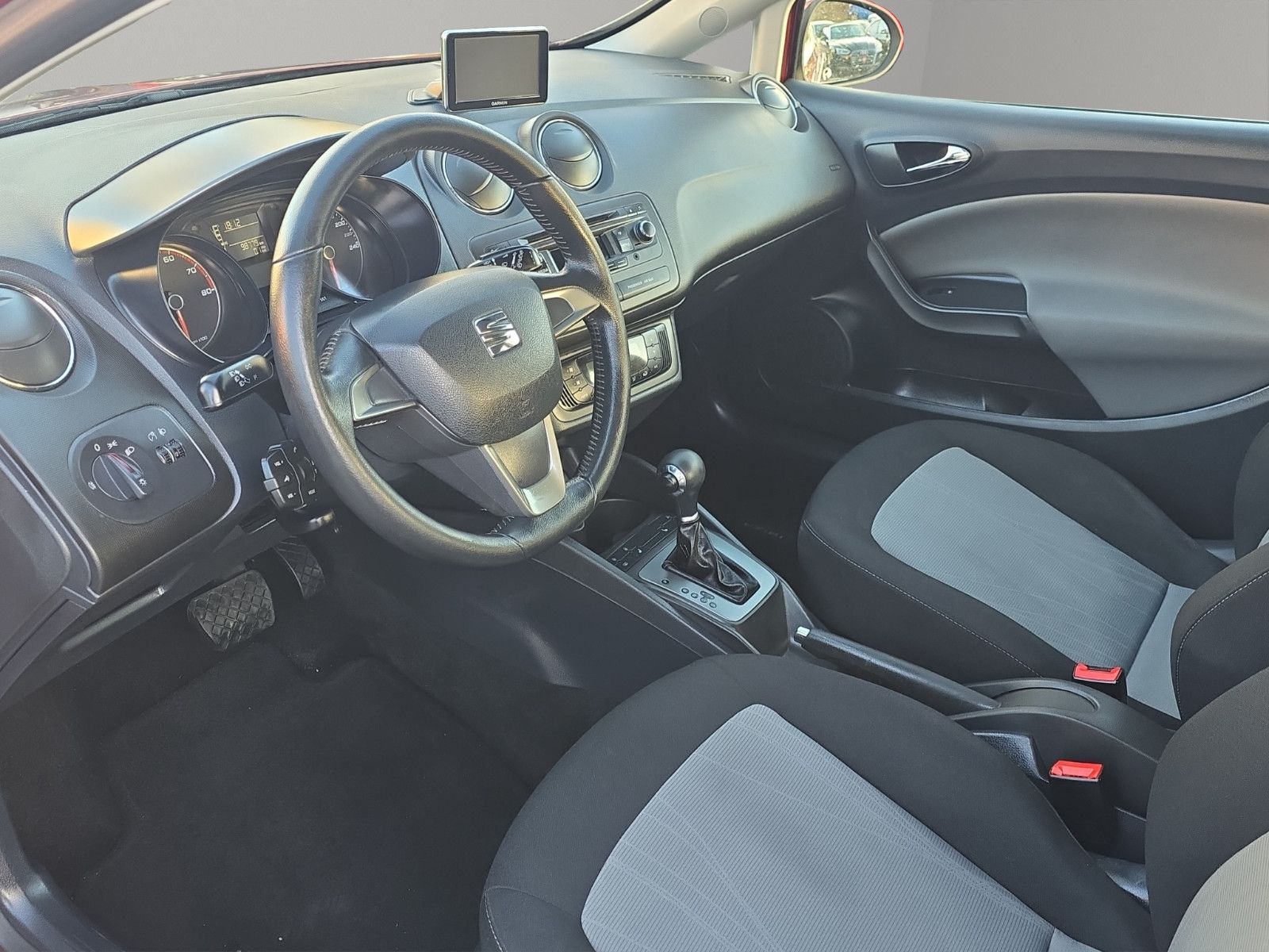 Fahrzeugabbildung SEAT Ibiza SC FR AUTOMATIK NAVI SHZ KLIMA