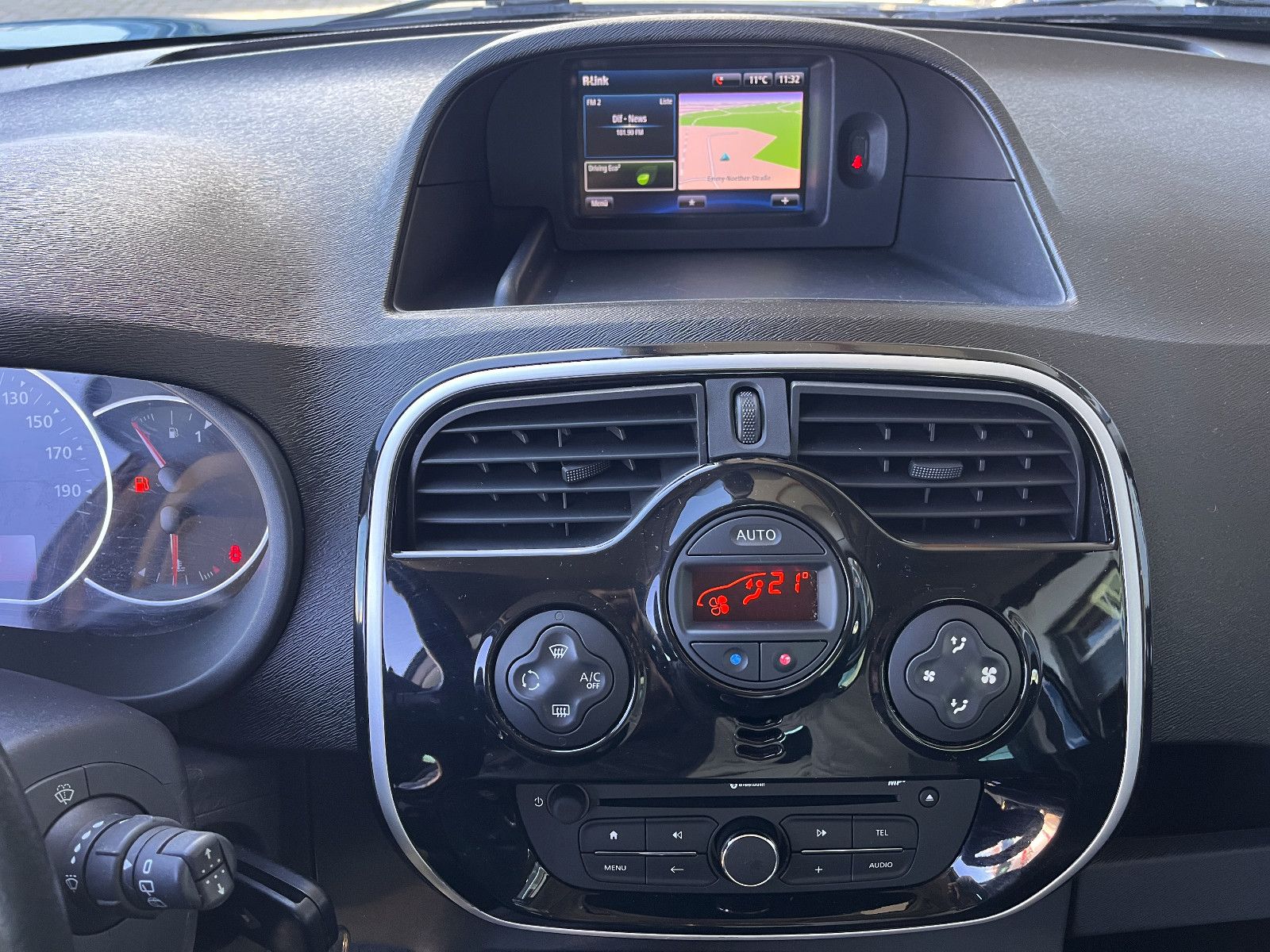 Fahrzeugabbildung Renault Kangoo Limited 1.2