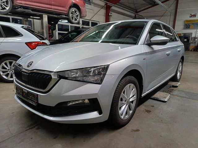 Skoda Scala Tour DSG