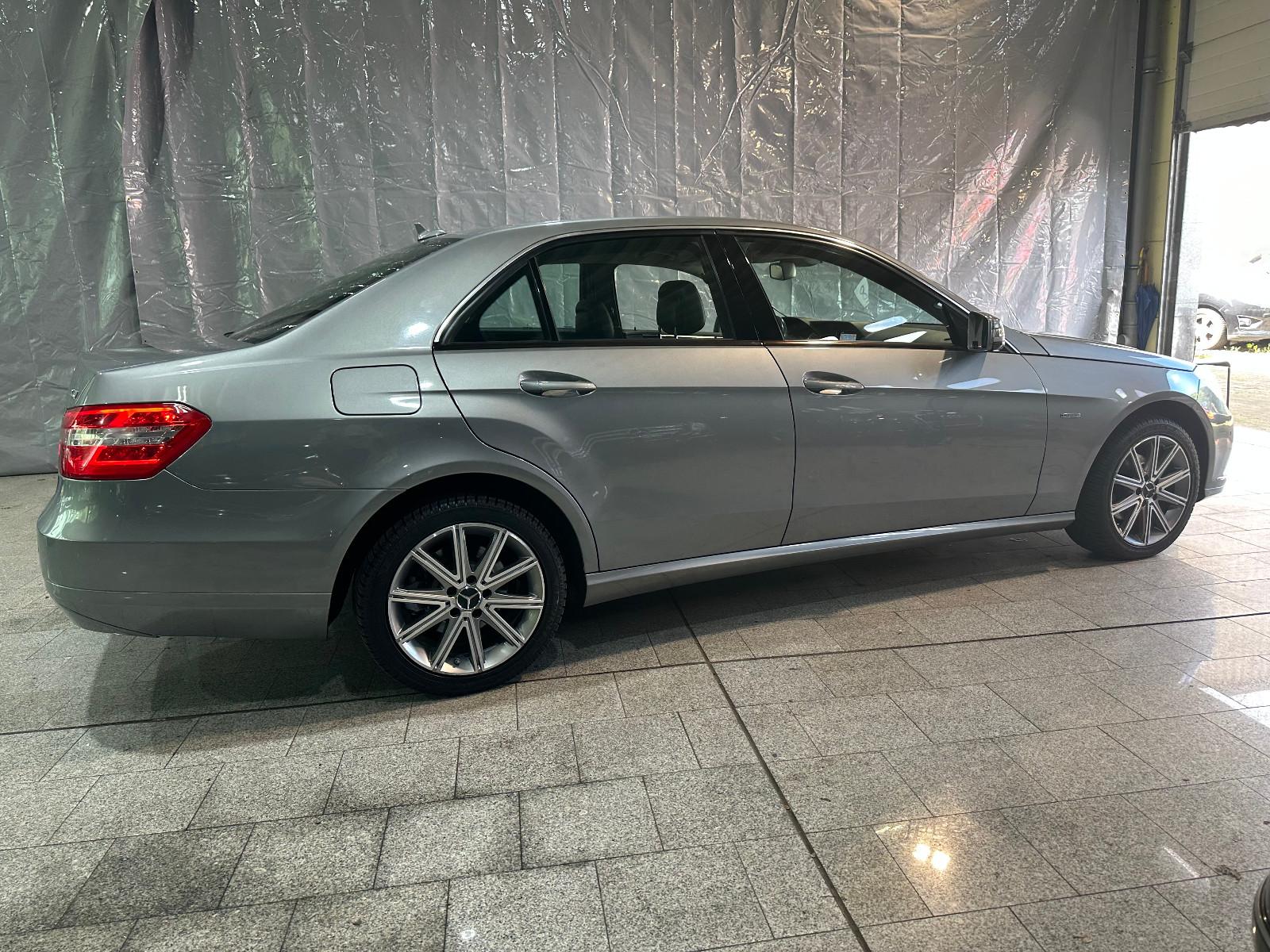 Mercedes-Benz E 220 E Limousine E 220 CDI BlueEfficiency*VOLL*