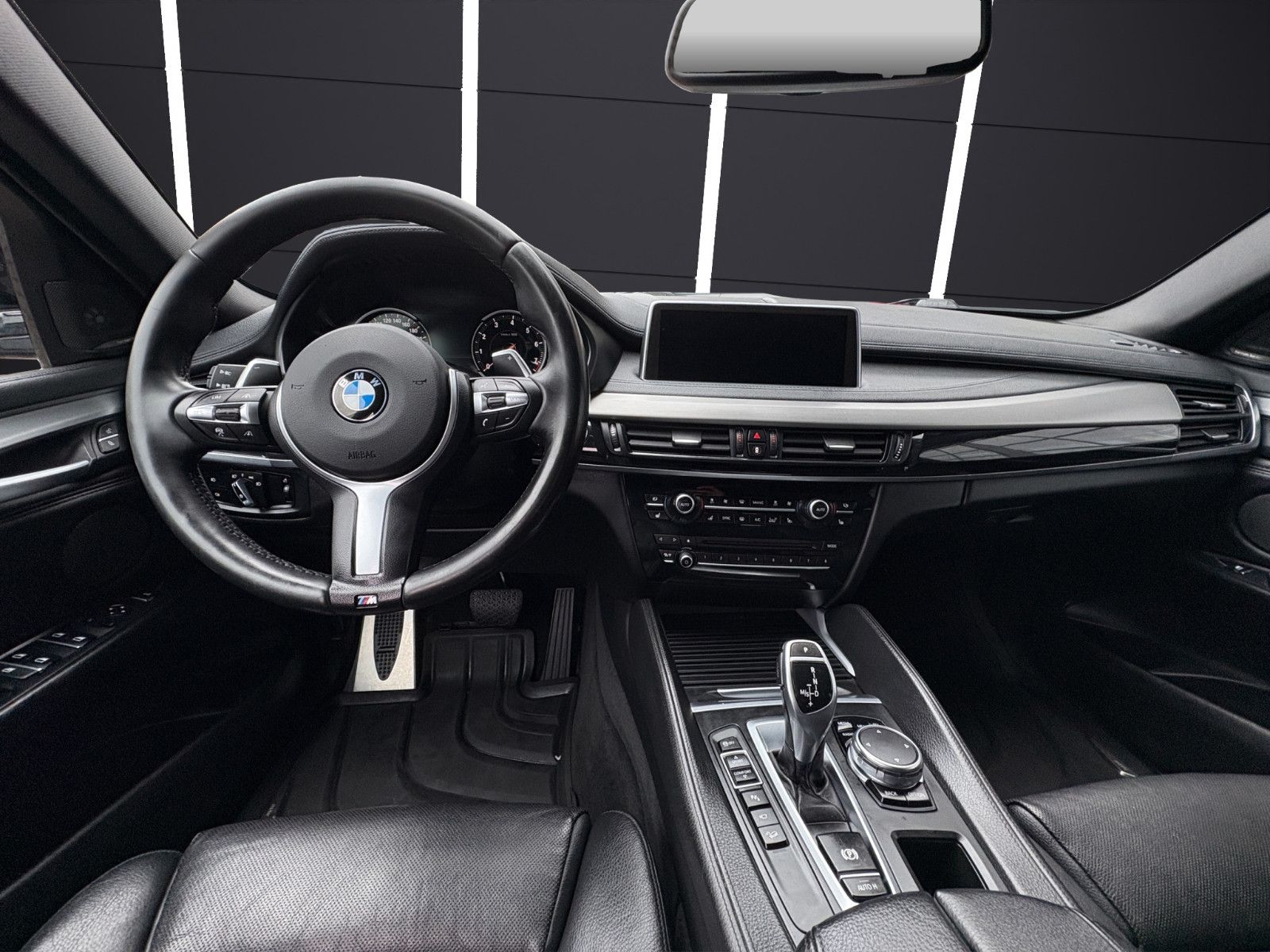 Fahrzeugabbildung BMW X6 xDrive 50 i/Msport/H&K/Head-UP/Rkü/Export