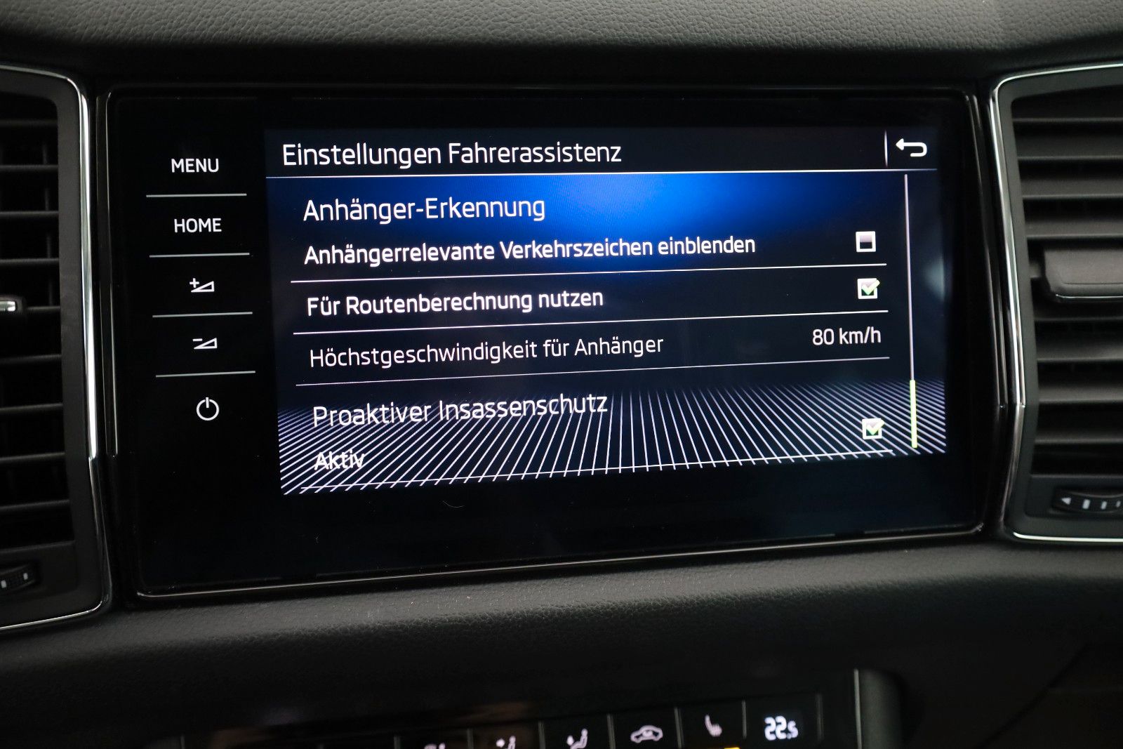 Fahrzeugabbildung SKODA Kodiaq Drive 125 4x4,Navi,4xSH,Kamera,ACC,AHK+WR