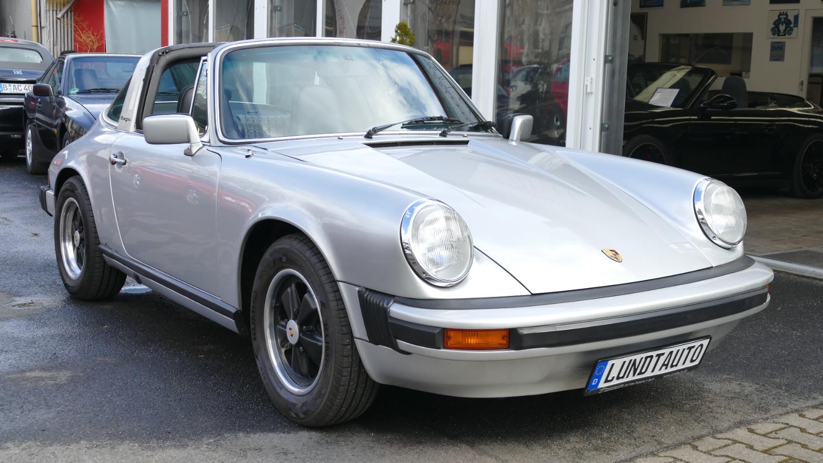 Porsche 911 S 2.7 Targa ( 25 Jahre Jubiläumsmodell )