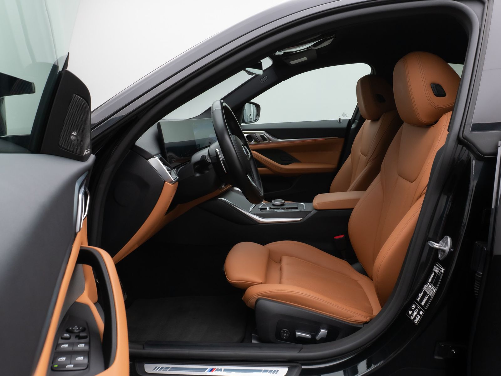 Fahrzeugabbildung BMW M440i xD Gran Coupé Laser Kamera HUD DAB H/K AHK