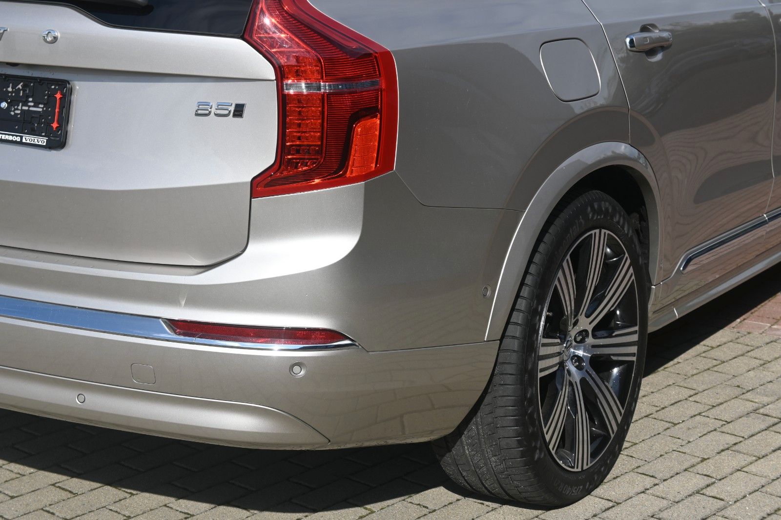 Fahrzeugabbildung Volvo XC90 B5D AWD Ultimate Bright*LED*PANO*STHZ*B&W*