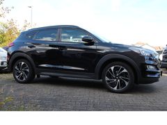 Fahrzeugabbildung Hyundai Tucson *Kamera!*Panoramaschiebedach!*SHZ!*Navi*