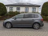 Volkswagen Touran 2.0 TDI Highline R Line - VW Touran Gebrauchtwagen in Braunschweig