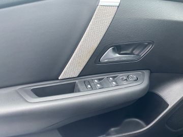 Citroën C4 Shine PT 130 Navi+SHZ+RFK+LED+Carplay