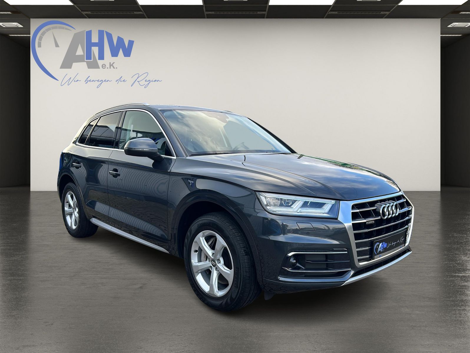 Fahrzeugabbildung Audi Q5 45 TDI quattro design