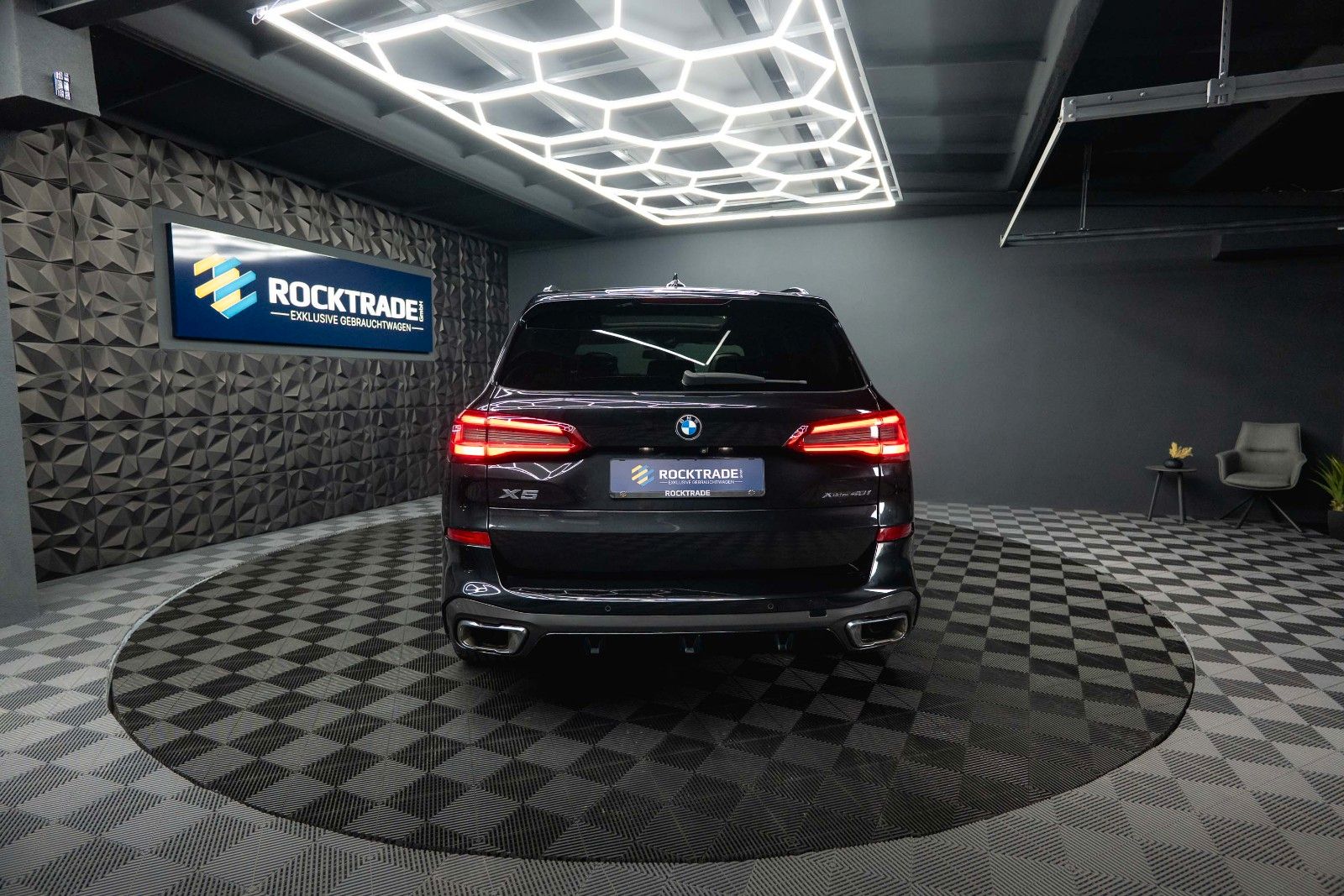 Fahrzeugabbildung BMW X5 xDrive 40i M Sport Shadow Line *ACC*Pano*LED*