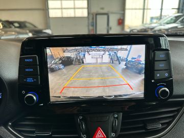 Hyundai i30 Premium *LED*Navi*Spurhalteass*