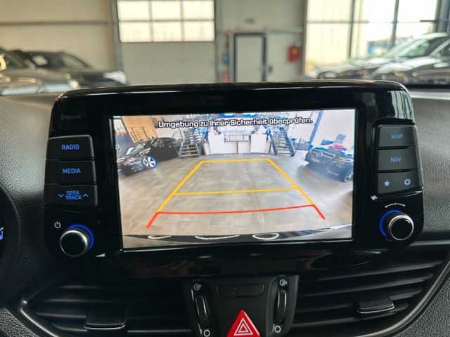 Hyundai i30 Premium *LED*Navi*Spurhalteass*