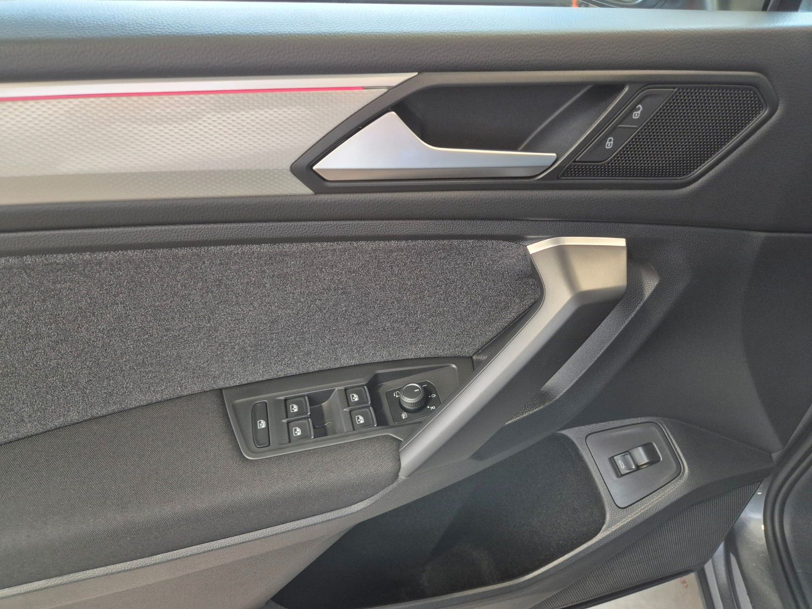 Volkswagen TIGUAN ALLSPACE 2.0 TSI 4M MOVE IQLIGHT NAVI 360 foto 18