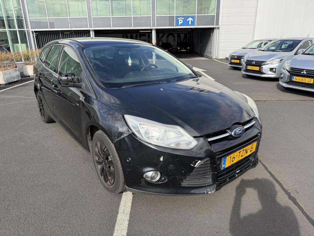 Ford Focus 2012 — rear view