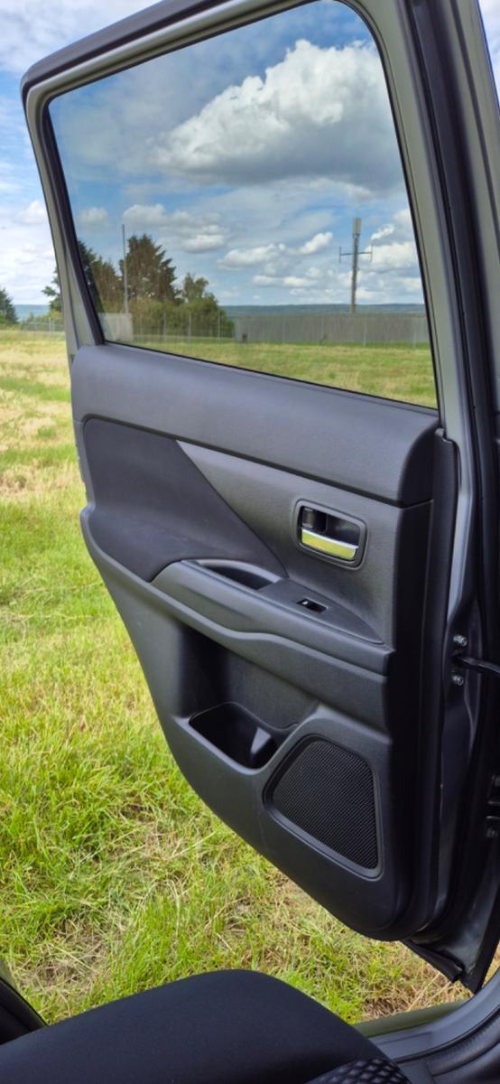 Mitsubishi Outlander 2.0 MIVEC Plus ClearTec 4WD CVT Plus