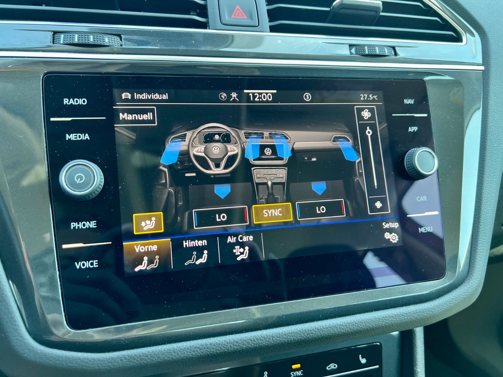 VW Tiguan 2.0 TDI Elegance 4Motion NAVI CAM SHZ