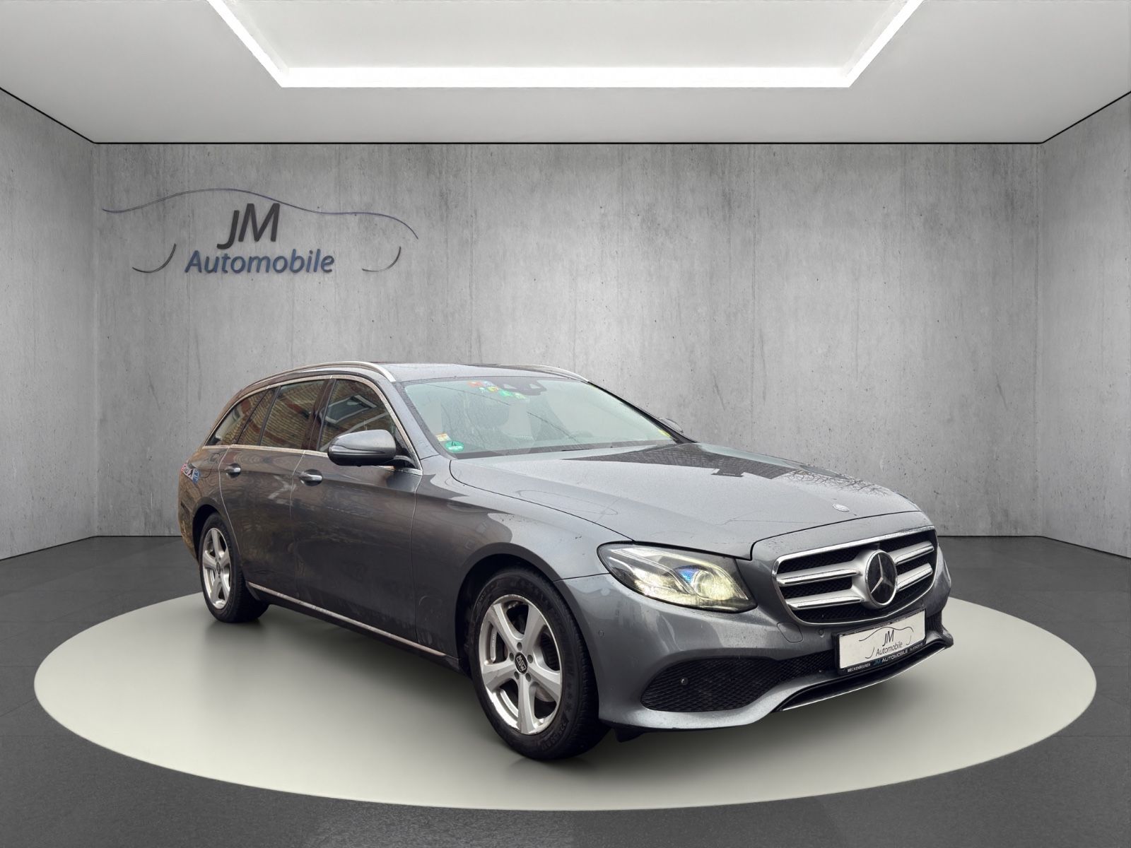 MERCEDES-BENZ E 220 d Avantgarde SHD LED 360°