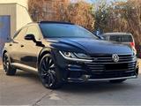 Volkswagen Arteon 2.0 TSI*DSG*R-LINE*360°CAM*XENO*SHZ*PANO* - VW Arteon Gebrauchtwagen in Berlin