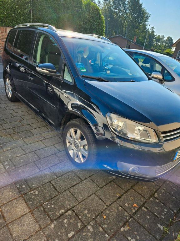 Image of Volkswagen Touran
