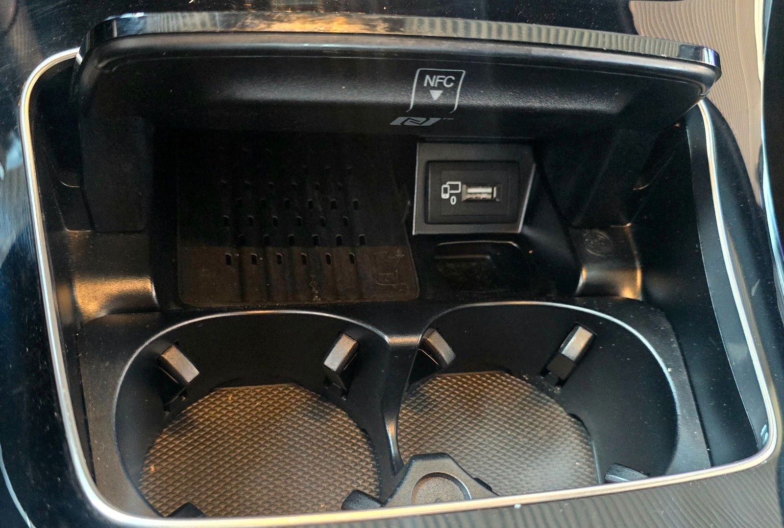 Mercedes-Benz E 300d Coupe AMG PANO HUD BURMESTER 360KAM DAB foto 12
