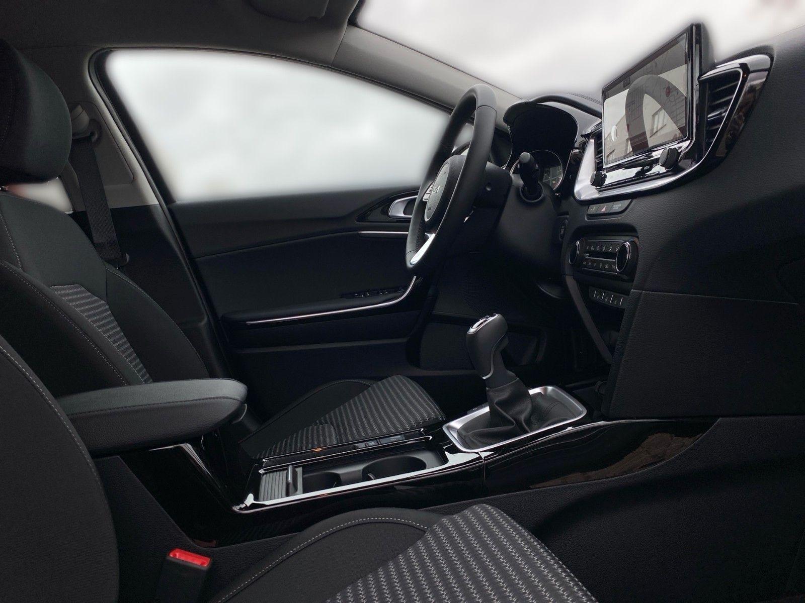 Fahrzeugabbildung Kia CEED_SW 1.0T 100 ULTIMATE STY JBL