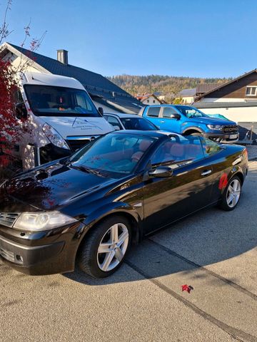 Renault Megane II CC 2.0 Neue TÜV bis Sept...