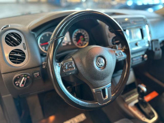 Volkswagen Tiguan Sport & Style 4Motion *BiXenon*Navi*AHK*