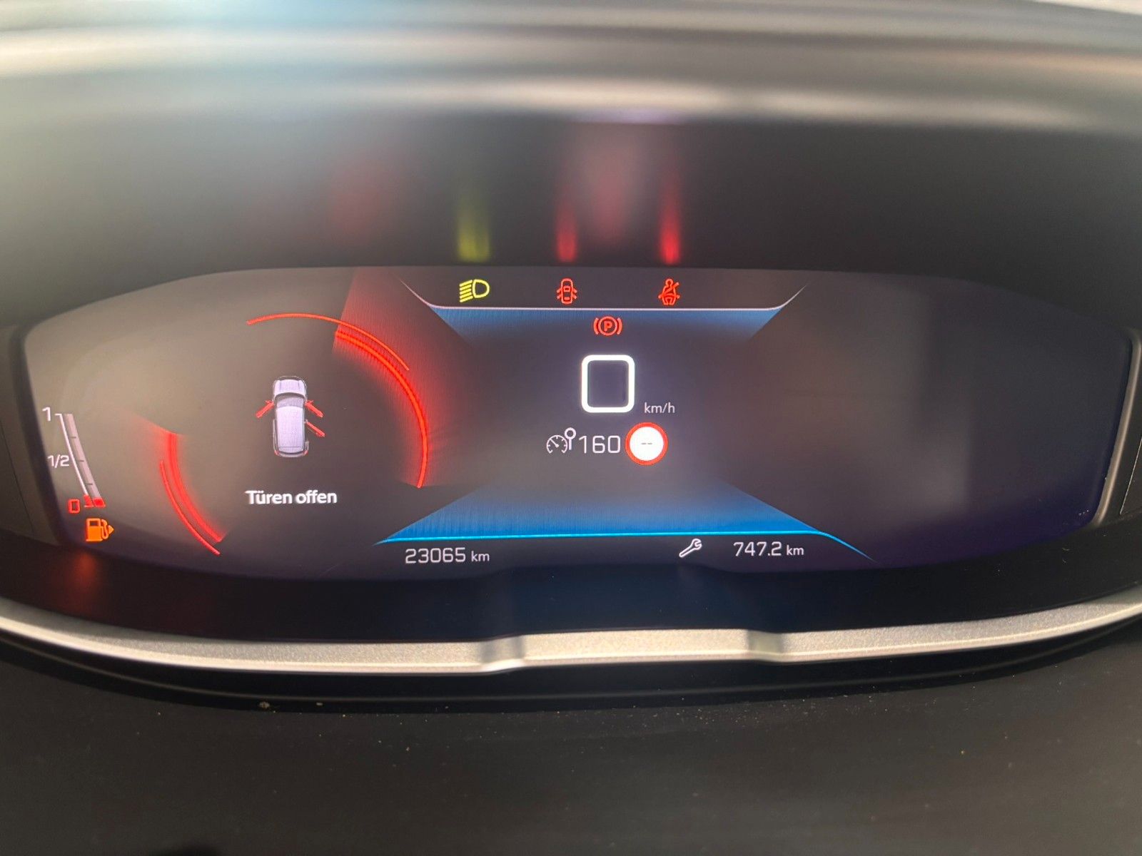 Fahrzeugabbildung Peugeot 3008 1.2T ALLURE PACK NAVI/LED/SPORT/VIRT/PDC