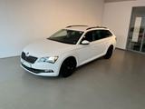 Skoda Superb Combi 2.0 TDI Ambition *AHK*Navi*ACC*LM 1 - Skoda Superb mit Diesel-Antrieb: Kombi, Schaltgetriebe