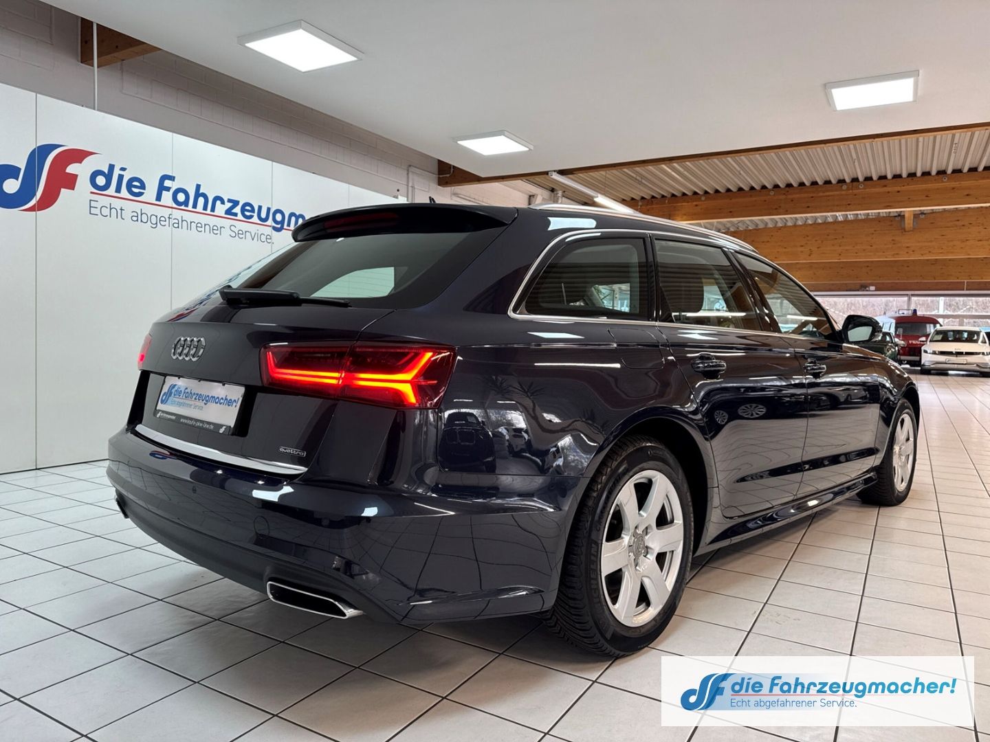 Fahrzeugabbildung Audi A6 Avant 2.0 TDI quattro AHK-klappbar Navi Leder
