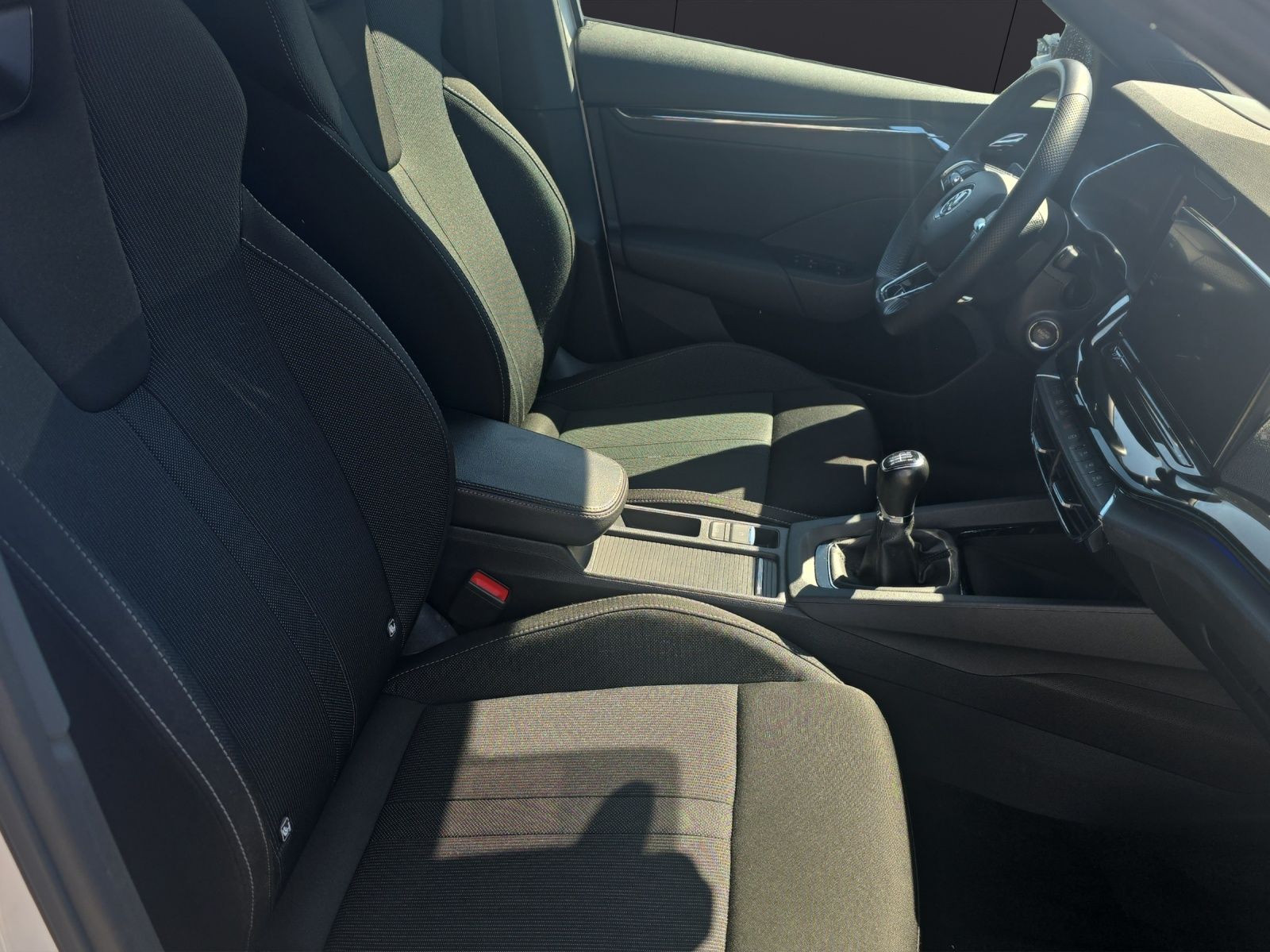 Fahrzeugabbildung SKODA Octavia Combi Style 1.5 TSI Matrix Navi AHK ACC