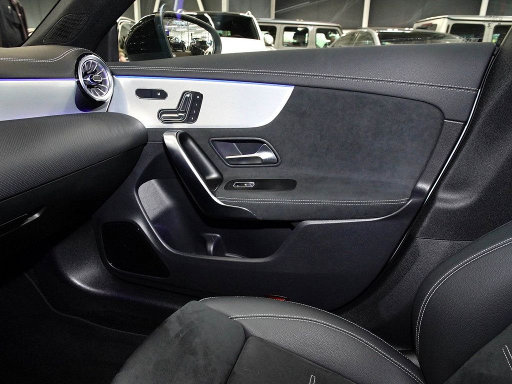 Mercedes-Benz CLA 220 SB d AMG Sport Special Edition NIGHT ACC foto 17