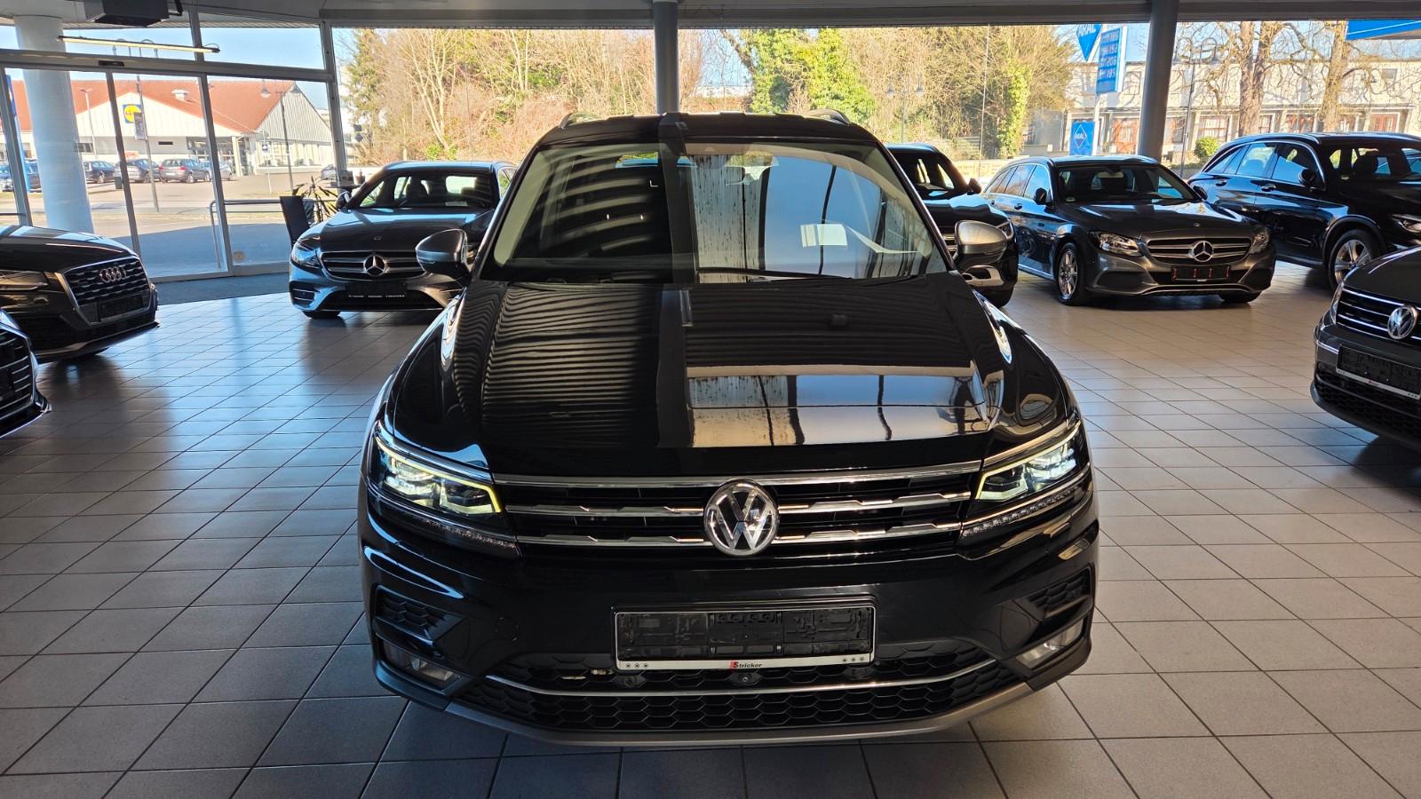 Volkswagen Tiguan-Highline4X4-TDI-7SITZER+AHK+LED+LEDER+KAM