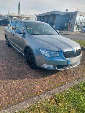 Skoda Superb  1.8 Automatik