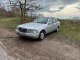 Mercedes-Benz Mercedes C-Klasse W202 C180 Sport - gebrauchte Mercedes-Benz C 180 aus dem Jahr 1993