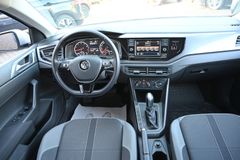 VW Polo VI 1.0 TSI Highline Automtik Klima Sitzhz VW Polo VI 1.0 TSI Highline Automtik Klima Sitzhz