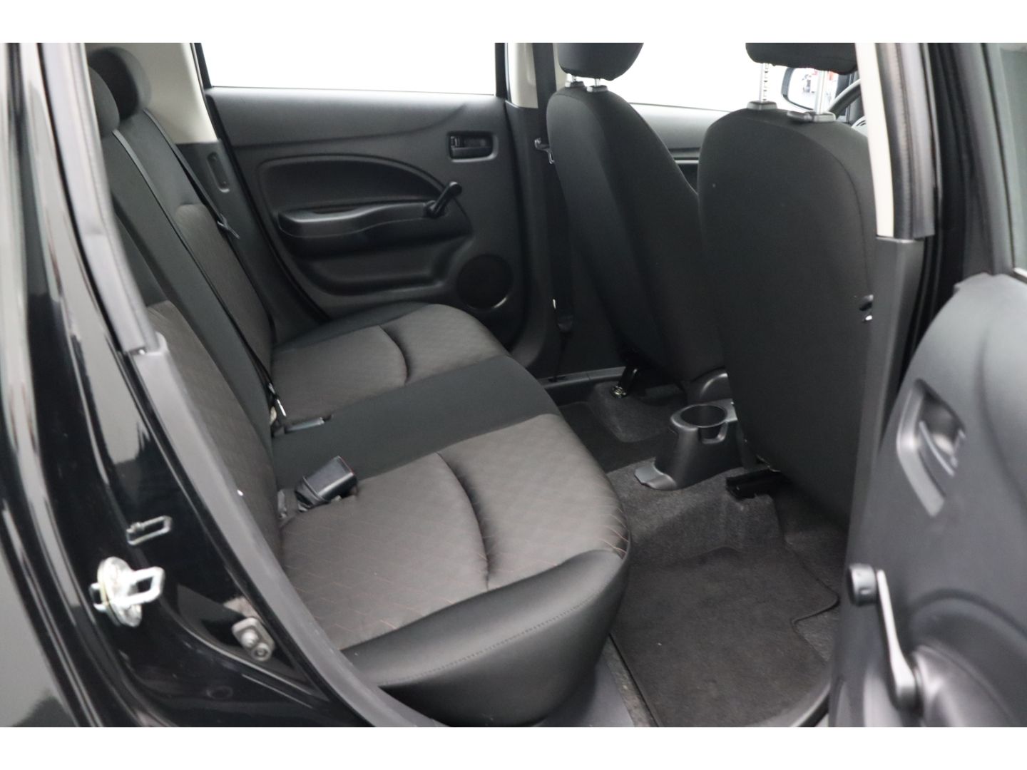 Fahrzeugabbildung Mitsubishi Space Star 1.2 Spirit Garantie