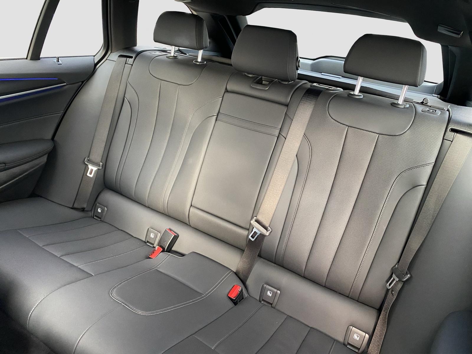 BMW 530d Touring ///M-Sport LED Luftfed. PanoSD AHK