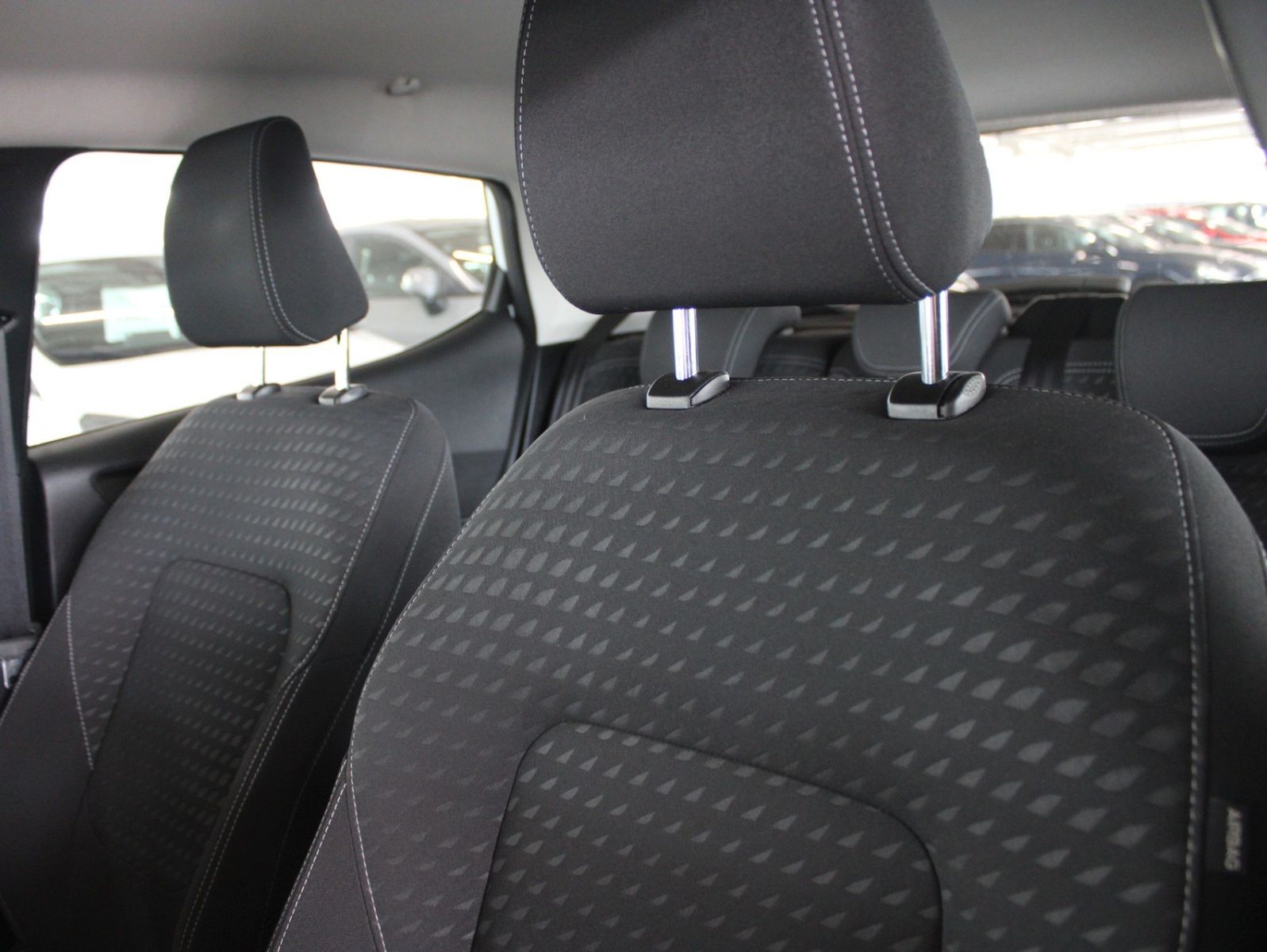 Fahrzeugabbildung Ford Fiesta MHEV Titanium 5-trg Klima LED WinterPaket