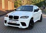 BMW X6 M Performance Low Mileage - BMW X6 mit Benzin-Antrieb: Weiß