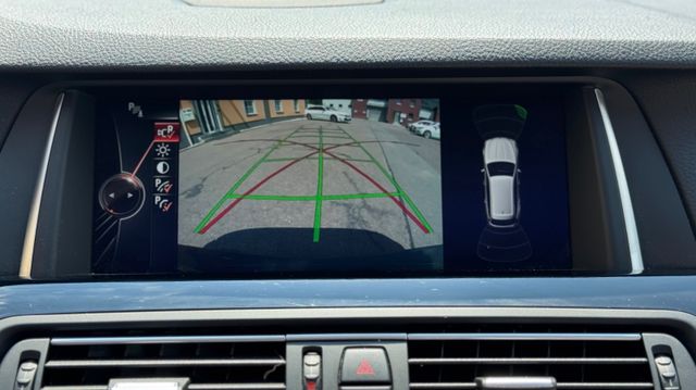 BMW 530d Touring xDrive *LED*HEAD-UP*PANO*KAMERA*