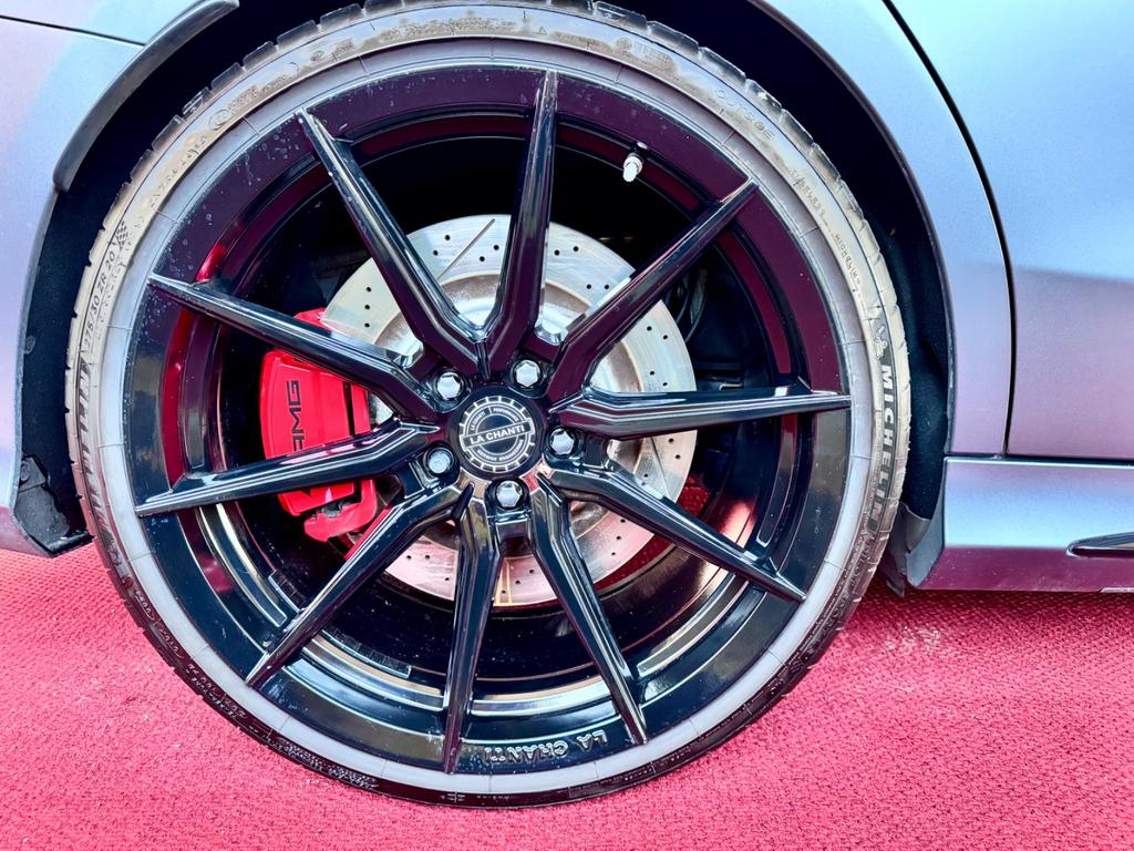 Mercedes-Benz C 63 AMG