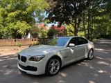 BMW 740i M-Paket Alpinweiss TÜV NEU - BMW 740 aus 2011: 740i
